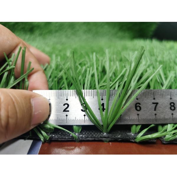 ISO9001 Certified Artificial Grass with 8 Years Life Time and 3/8 Inch Gauge for Professional Football Pitches