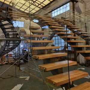 Flat Curved Tempered Stair Railing Glass Stainless Steel Glass Tread