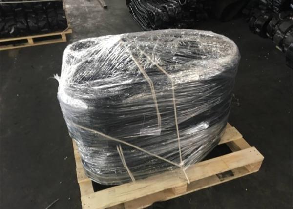 300×52.5K×76 Rubber Track Undercarriage / Lightweight Rubber Tracks For Construction Equipment