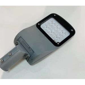 30W-70W LED Parking Lot Lights And Smooth Body Outdoor Street Lights For House 92% Power Efficiency