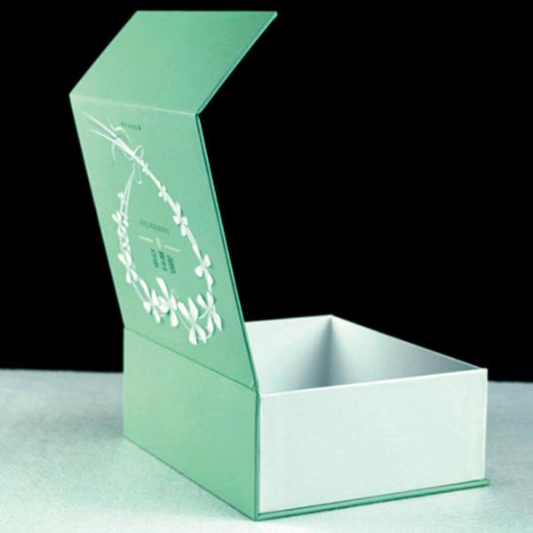 Pantone Color Printing 157g Art Paper Cosmetic Gift Box Packaging