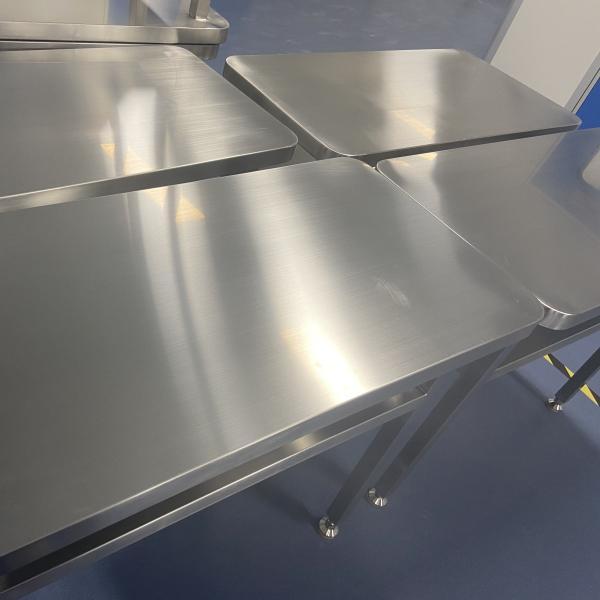 Cleanroom Environments Custom Stainless Steel Table Cleanroom Furniture Corrosion Resistant