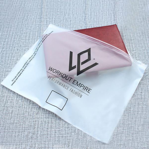 Custom Eco Friendly Zip Lock Bag, T Shirt Swimwear Plastic Clothing Zipper Bags Ziplock Bag With Handle For Clothes