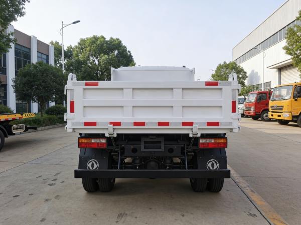 Dongfeng 4WD 5ton Small Dumper Tipper Truck For Engineering Projects