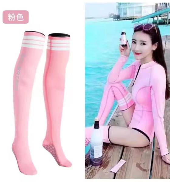1.5MM Neoprene Waterproof Diving Socks Customizable For Surfing Swimming