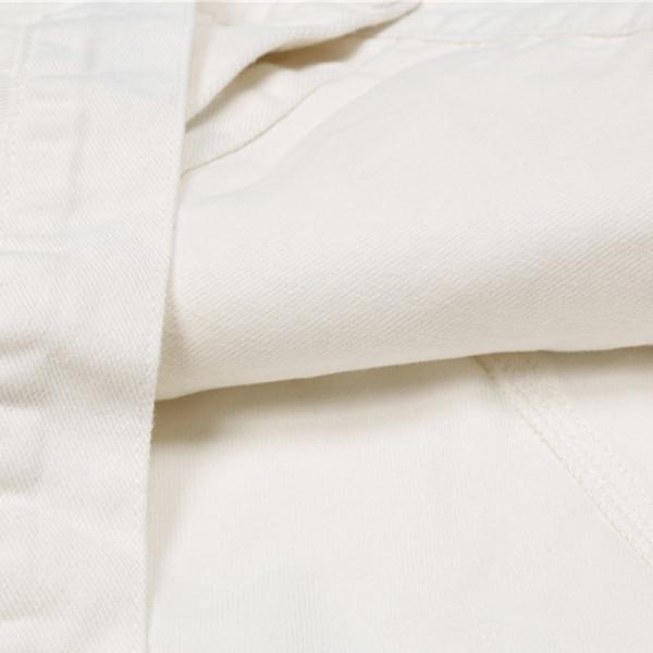 Люди OEM изготовителя застегивают на молнию куртку джинсовой ткани отворотом сплошного цвета свободную