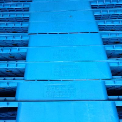 Barrière d'humidité d'entrepôt en plastique dispersé ou palettes de chariot élévateur 150,00 cm * 70,00 cm * 40,00 cm pour les services de transformation