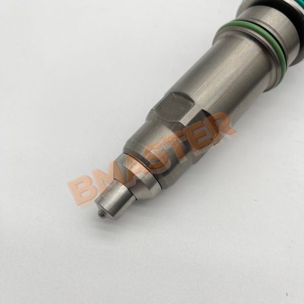 Fuel Injector 4964172 For QSK19 Diesel Engines With Corrosion Resistant Construction