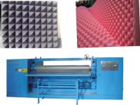 Máquina de corte de gravação do CNC da espuma de poliuretano auto para os coxins/que empacotam/esteiras
