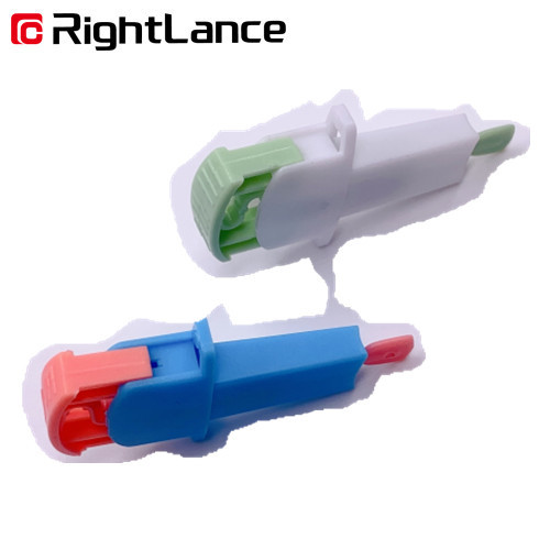 Pink Blue Disposable Diabetic Lancets 33g 1.5mm Independently Use