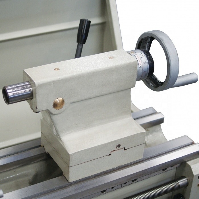 1940X760X1520mm Spindle Precision Gap Lathe Machine with Medium Processing Capacity