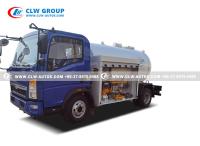 Caminhão de cauda cortada de HOWO 5000liters 2.5T LPG com o distribuidor que cozinha o petroleiro do gás
