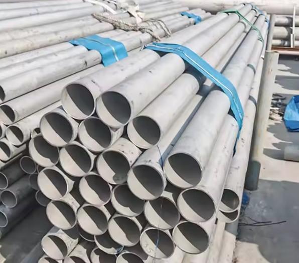 ASTM 201 202 304 316 316L Tubes en acier inoxydable sans soudure soudés Miroir Poli Carré Rond