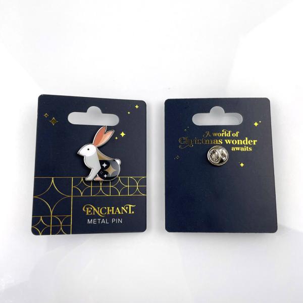 2D / 3D Enamel Pin Badge Es una adición perfecta a la colección