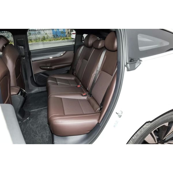 Changan Qiyuan A05 2025 70km Beyond Edition Electric Sedan with Electric Adjustment and Heating