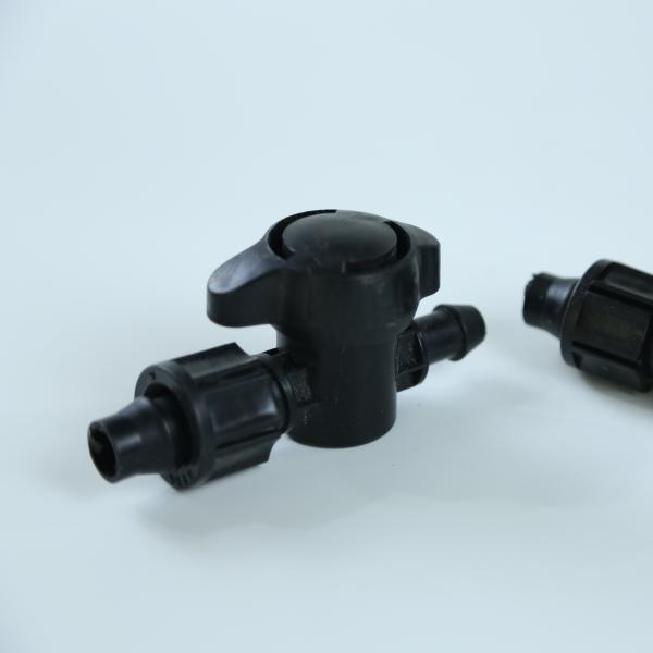 Valve réglable pour l'agriculture