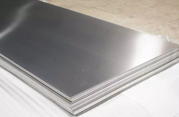 Thickness 0.3-6mm Stainless Steel Sheet Thickened Perforated Wear Resistant