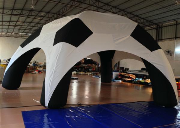 Tenda inflável para jogos ao ar livre estilo futebol hermético 8 x 8 m alta durabilidade
