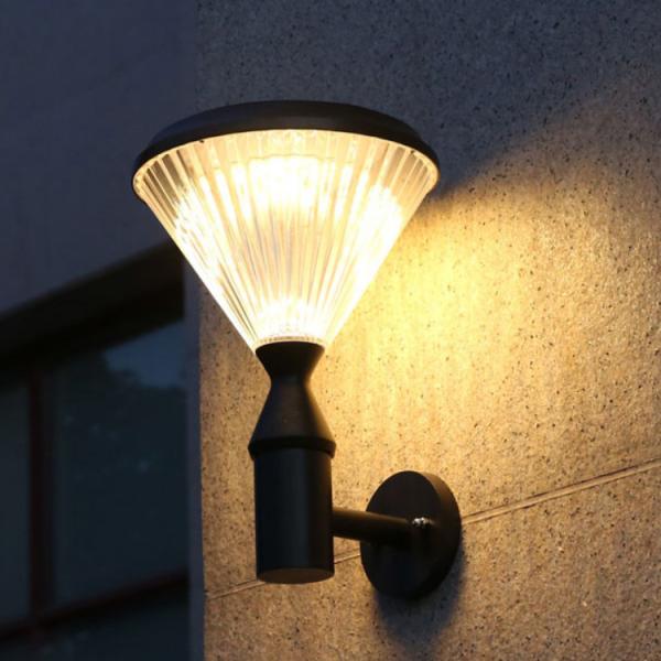 Diamond Cover Solar Wall Lights Outdoor Waterproof Solar Modern Style Simple Garden Villa LED Wall Lamp