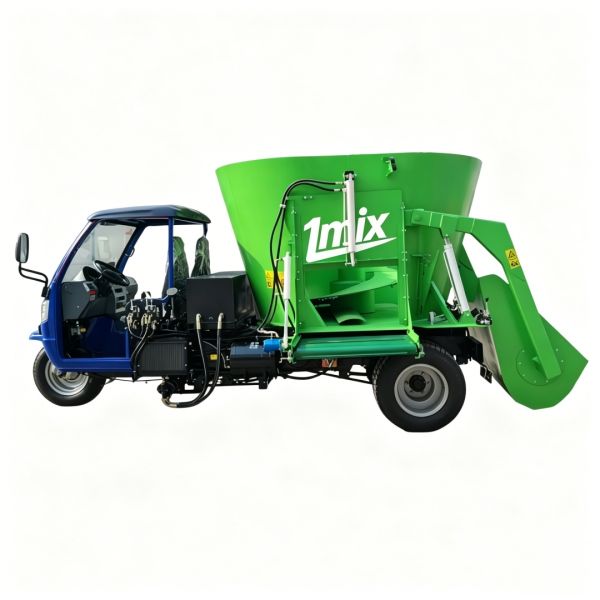 5m³ Self-propelled TMR Mixer