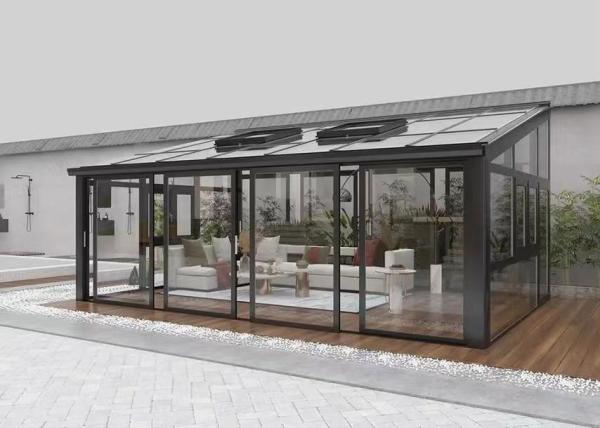 Durabilidade Casa de vidro com luz natural abundante estilo moderno e design resistente a intempéries