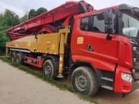 2020 56m Parties de camions de pompes à béton de norme nationale Moteur diesel Source d'alimentation Blanc Jaune Rouge Couleurs 350bar Pression