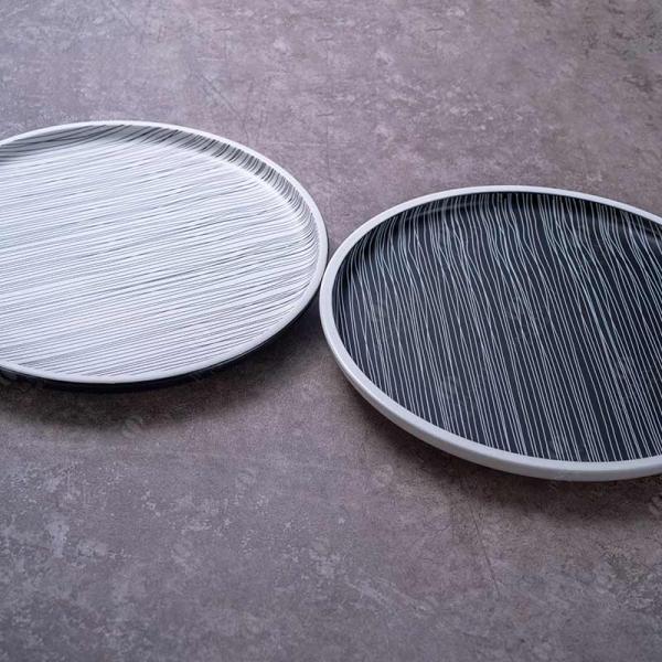 OEM ODM White And Black Line Round Ceramic Dinner Plate