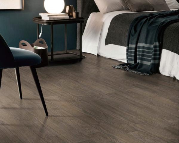 tuiles en bois Brown foncé 0.95cm en céramique de porcelaine de Mildewproof de largeur de 20cm