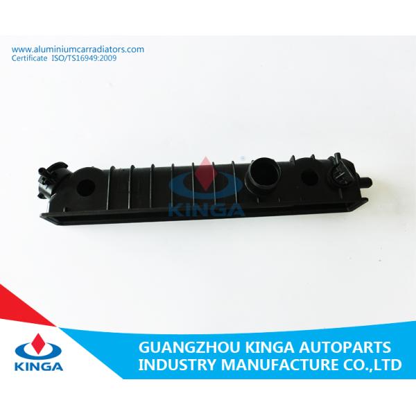 Right 52462547 / 52462548 Car Radiator Tank For G.M.C Plazer / Jimmy 94-95