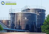 Los tanques de almacenamiento de agua del centro del esmalte