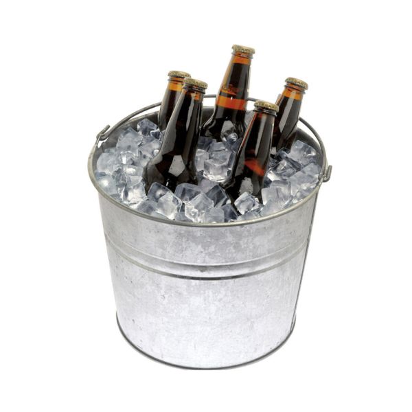Commercial Cube Ice Machine Designed to Produce Cube Ice Rapidly Supporting Beverage Service in Commercial Food Establishments