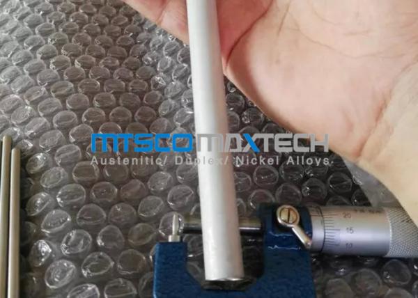 EN10216-5 tubo sem emenda de aço inoxidável da elevada precisão D4/T3 do TC 1 para Fuild e gás