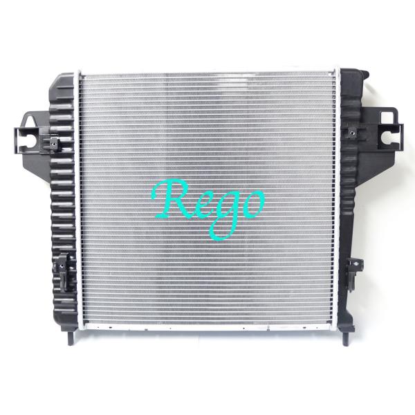 OEM No.52080118AA Jeep Liberty Automobile Cooling Aluminum Radiator Replacement