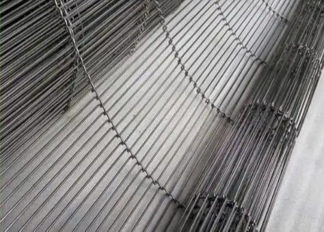 Food Grade 304 Stainless Steel Flat Flex Wire Mesh Conveyor Belt For Cooling