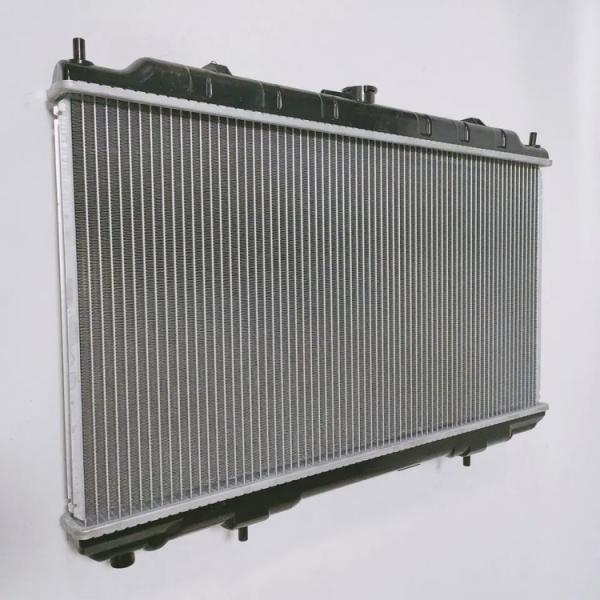 High Quality Auto Parts Radiator 21410-4M400