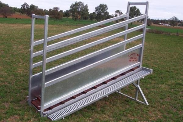 Hot-dipped galvanized sheep Loading Ramp