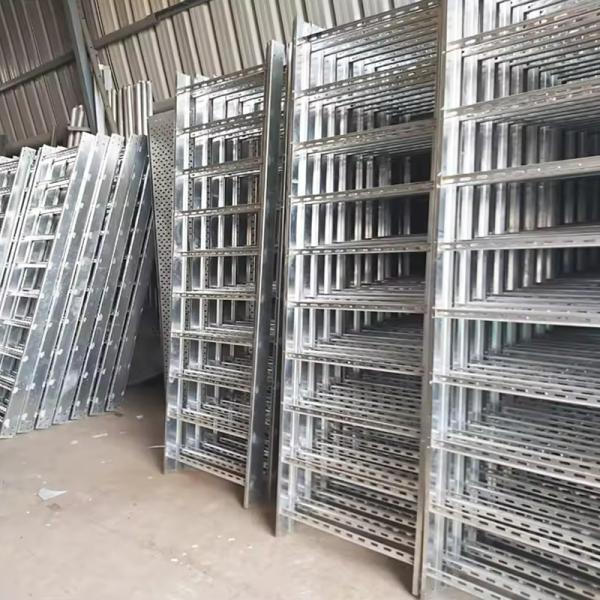 Galvanized Steel Cable Ladder Tray Silver Finish Wall Mounted Weather Resistant