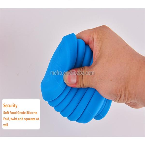 Retractable Design Large Capacity Silicone Sports Water Bottle for Outdoor Activities