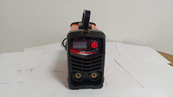 Portable ARC Welder MMA Manual Handheld Home Mini Welding Machine with Compact Design