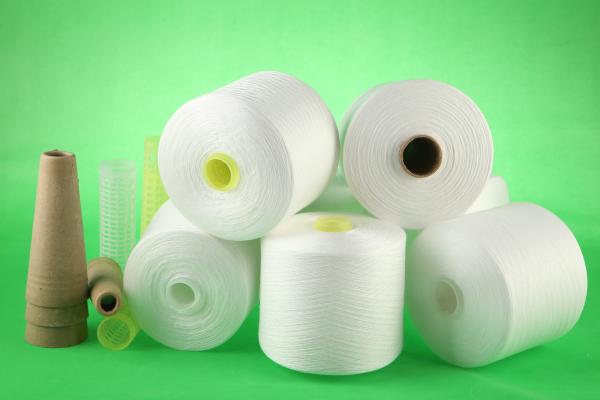 Dyed Colored Ring Spun 100 Percent Polyester Yarn High Strength For Sewing Machine