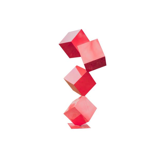 注文色の同世代の人はステンレス鋼の段になった立方体の彫刻を塗った