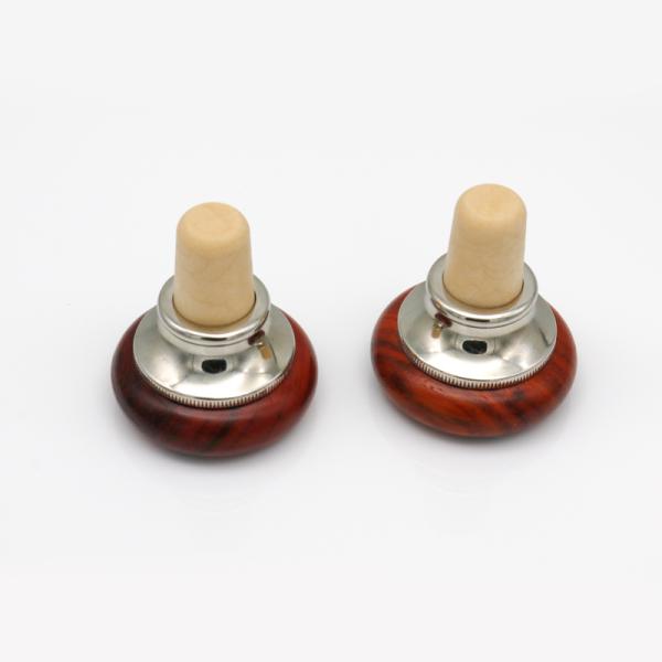 Des bouchons de vin en bois rouge réutilisables pour l'impression UV