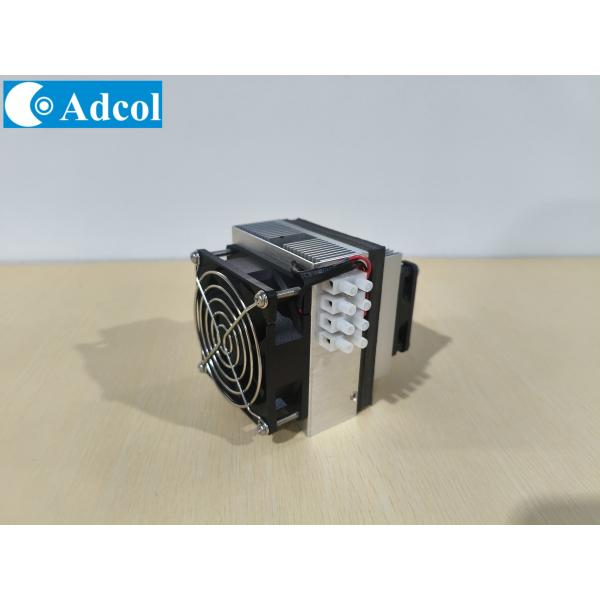 Le climatiseur thermoélectrique 15W est conçu pour les petites armoires électroniques ou les chambres environnementales.