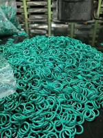 NBR/FKM/FFKM/EDPM/SI Anéis de borracha verde OEM/ODM Moldura por compressão com boa resistência ao óleo 16-30 N/mm Resistência ao rasgo