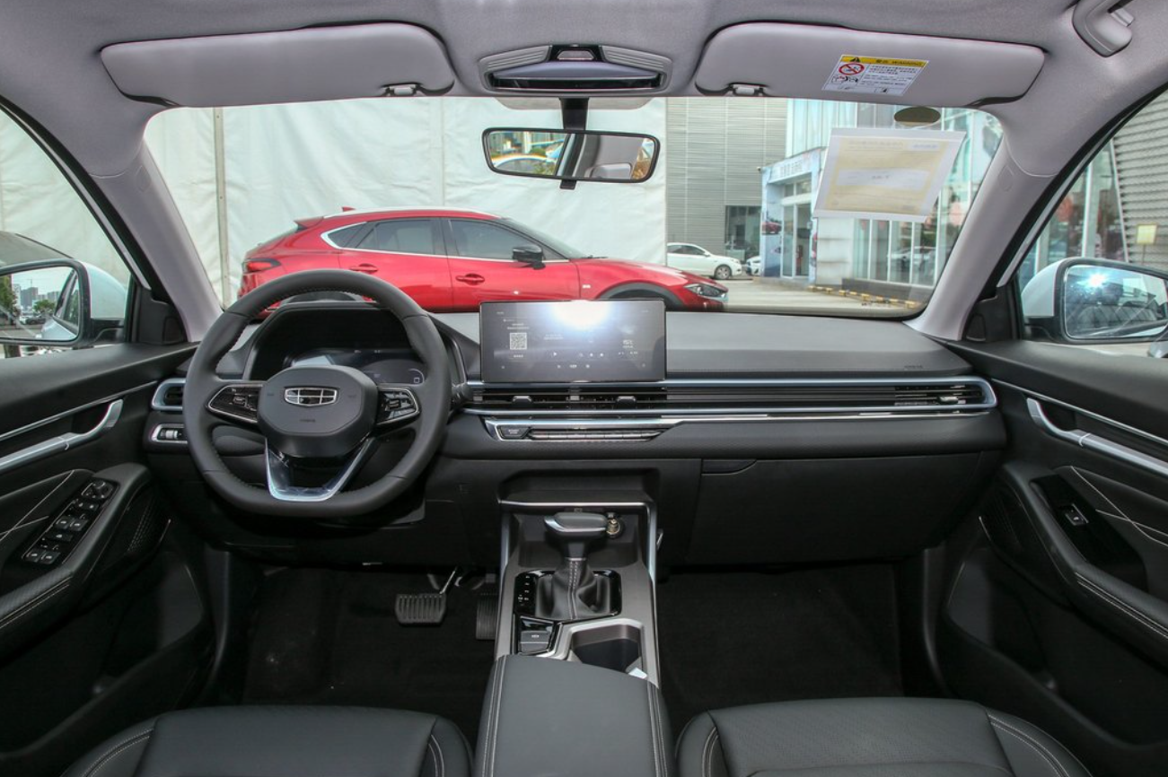 1.5T 114HP L4 Автомобиль Geely Geely Emgrand Четвертое поколение 1.5L CVT Elite