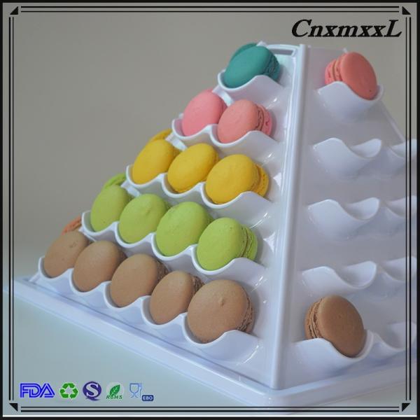 башня macaron основания ЛЮБИМЦА и торта пластиковой коробки 60 macarons ПК мини