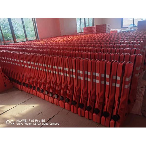 230cm Traffic Barrier Fence Road Warning High Quality white Yellow Red Plastic Connecting Barriers For Road Construction Temperary Uasage