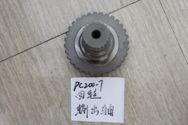 Axe de moteur de l'arbre d'entraînement d'oscillation de l'excavatrice PC228 PC200-7 206-26-69112