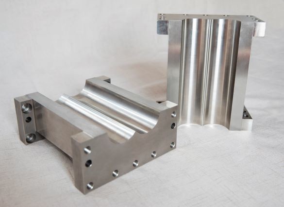 Wear Corrosion Resistance Twin Screw Extruders Splitting Barrels With Cooling System