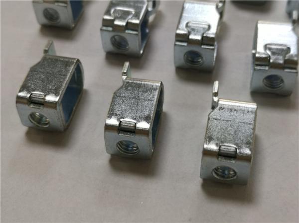 Emboutissage de précision en métal pour pince de bornier M2.5 M3 M5 M6